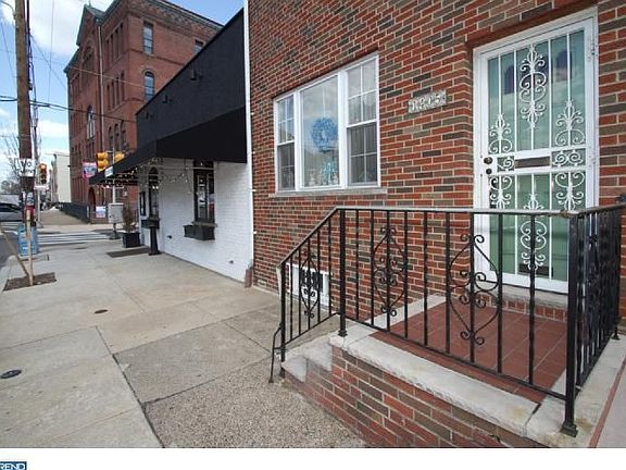 2nd image of 1405 E Moyamensing Ave