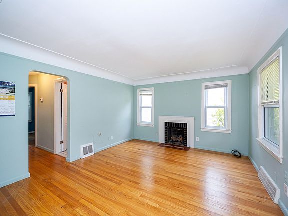 5th image of 22131 Nowlin St