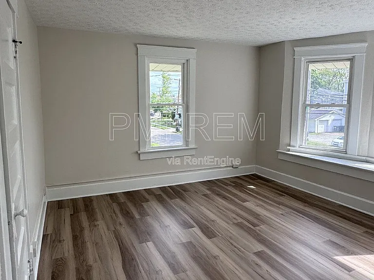 470 Sumner St #2 — Photo 13