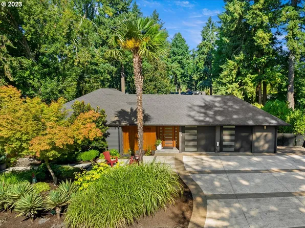 1885 Crest Dr, Lake Oswego, OR 97034