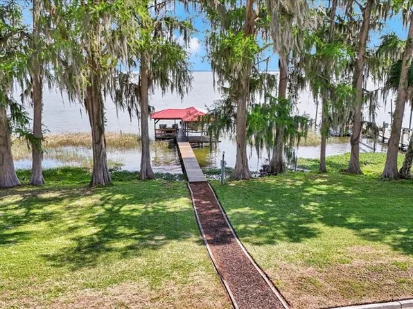 405 LAKESHORE DRIVE, LEESBURG, FL 34748