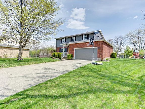 2nd image of 1020 Deer Creek Cir
