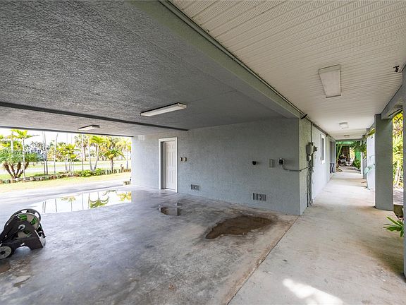 5th image of 506 Collier Ave