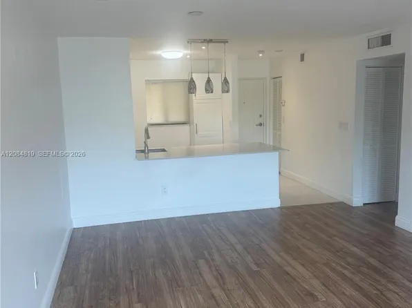 7810 Camino Real #I-306, Miami, FL 33143