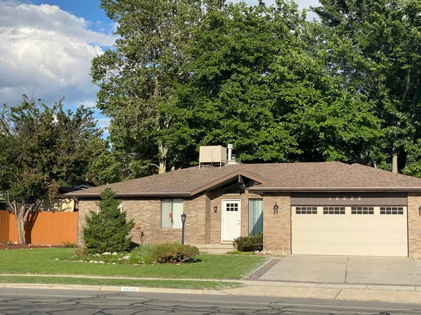 10029 S Countrywood Dr, Sandy, UT 84092