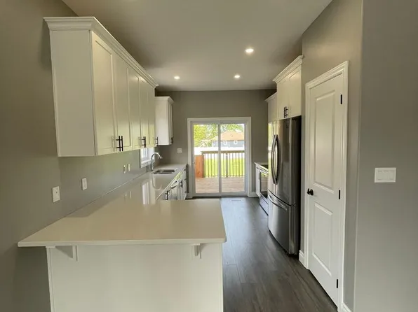10 Redwood Dr, Belleville, ON K8N 0K4