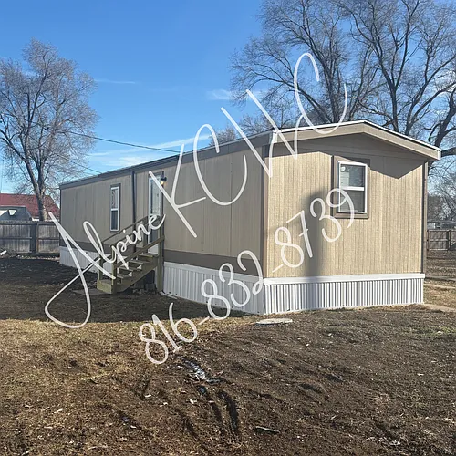 5601 SW Lakefront Ln S Photo 1