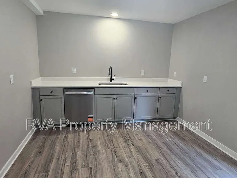 4476 Country Walk Ln — Photo 11