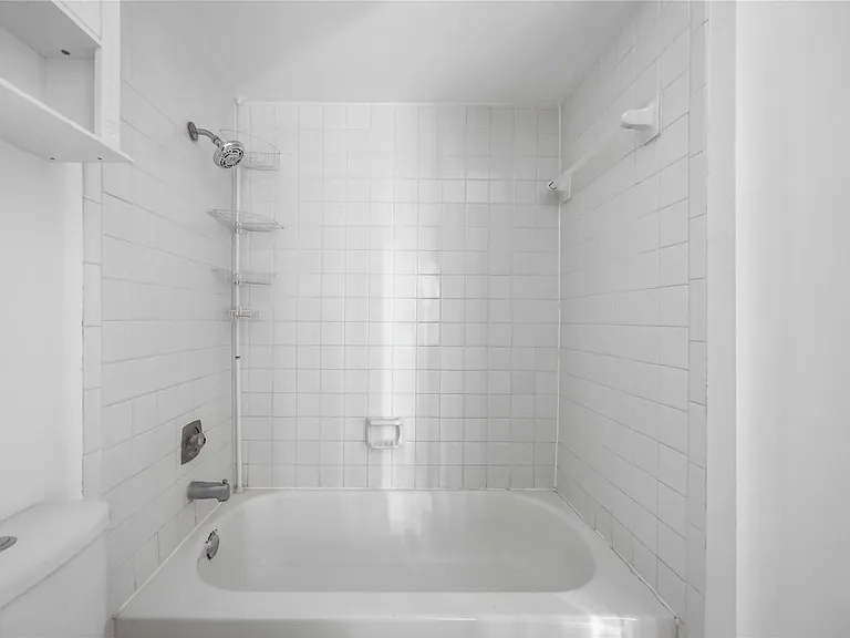 6201 Beverlyhill St #30 — Photo 25