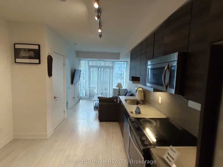 525 Adelaide St W #LPH31 — Photo 18