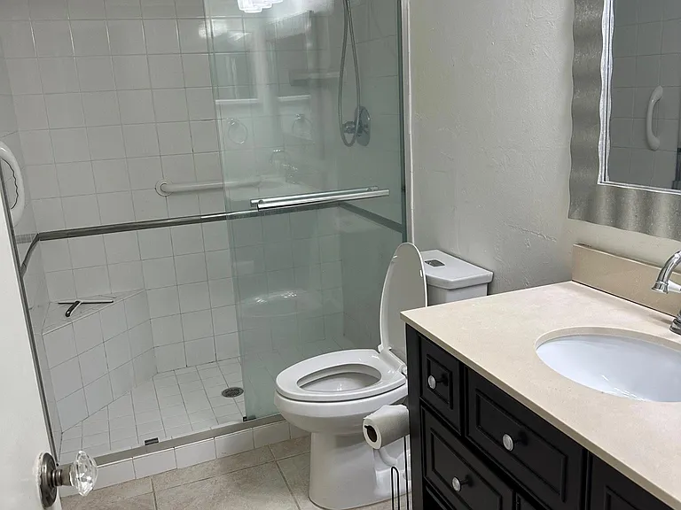 1236 Highlands Dr — Photo 4
