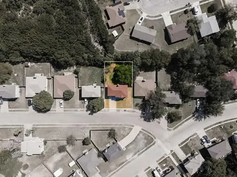 906 Tanner Rd — Photo 5