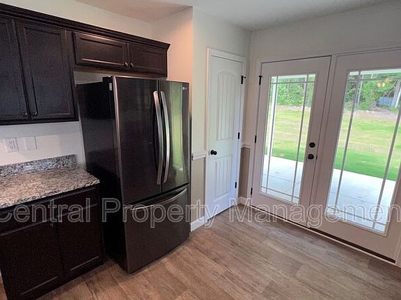 5th image of 377 Timberwood Dr