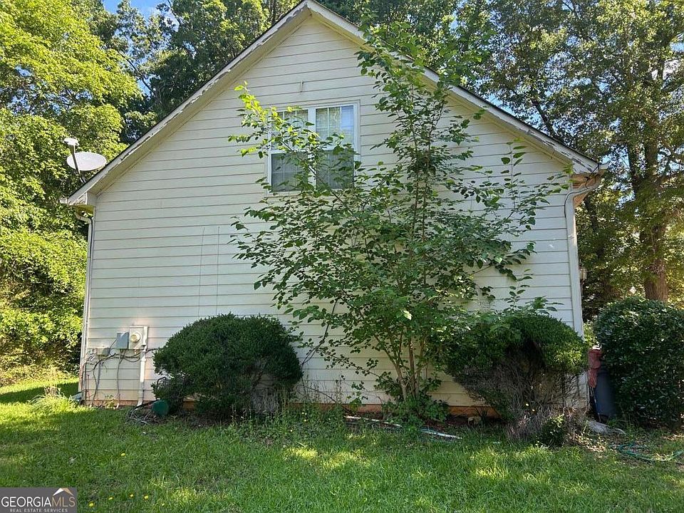 2nd image of 2581 Star Ln