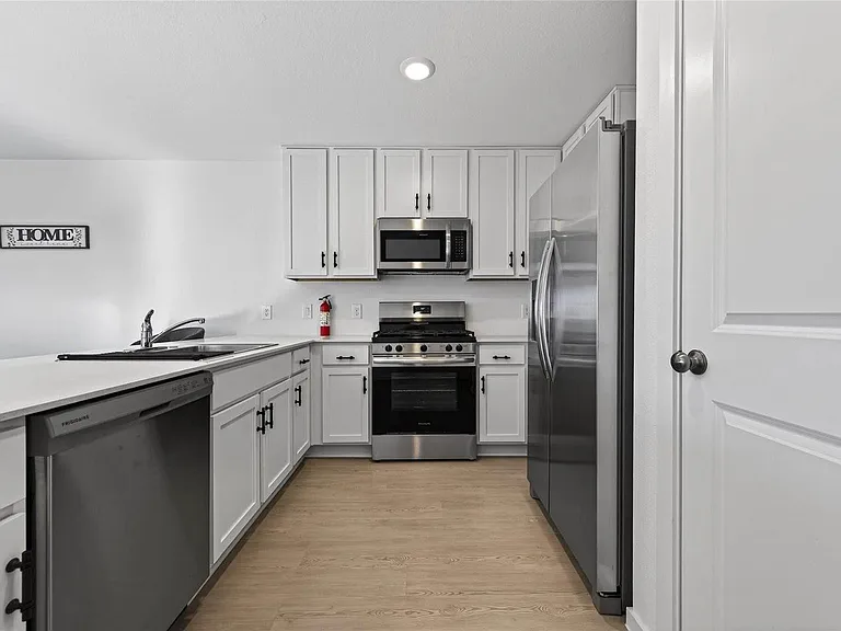 28923 Great Canyon Dr — Photo 5