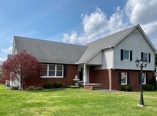 107 Suzanne Ln, Waverly, OH