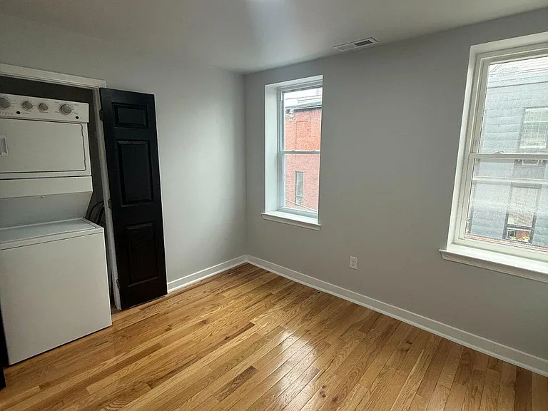 717 N 16th St #3 — Photo 7