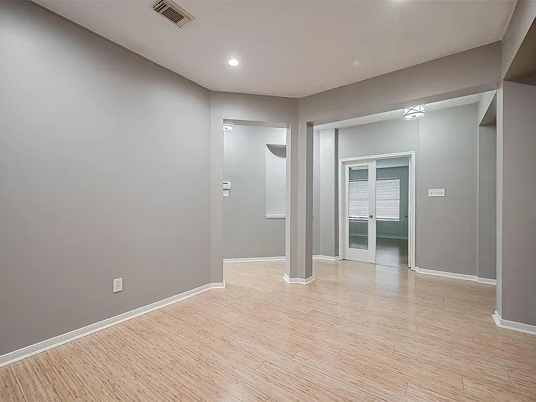 2802 Burgess Hill Ct — Photo 12