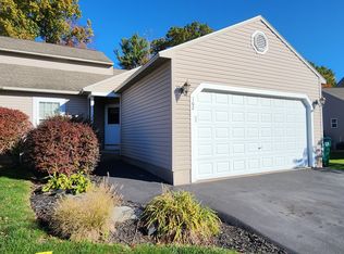 162 Slindes Woods Cir, North Syracuse, NY 13212