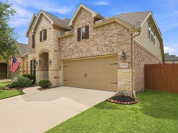 3rd image of 13835 Slate Mountain Ln