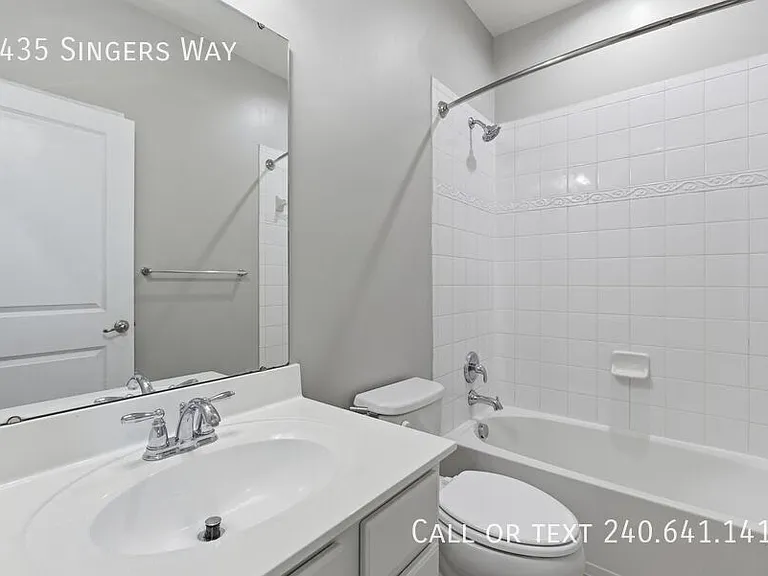 7435 Singers Way — Photo 17