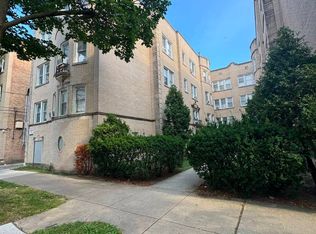 2751 W Arthur Ave APT 2, Chicago, IL 60645