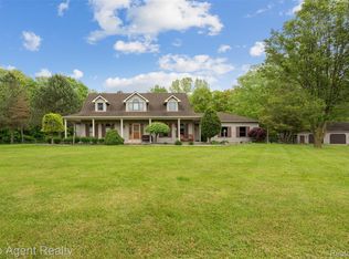 7386 Card Rd, Smiths Creek, MI 48074