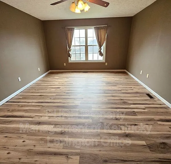 3169 Roundway Down Ln — Photo 13
