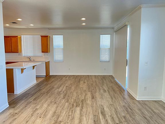 2nd image of 5198 Mariner Dr