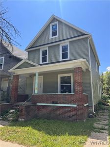 1535 Pierce Ave, Niagara Falls, NY, 14301