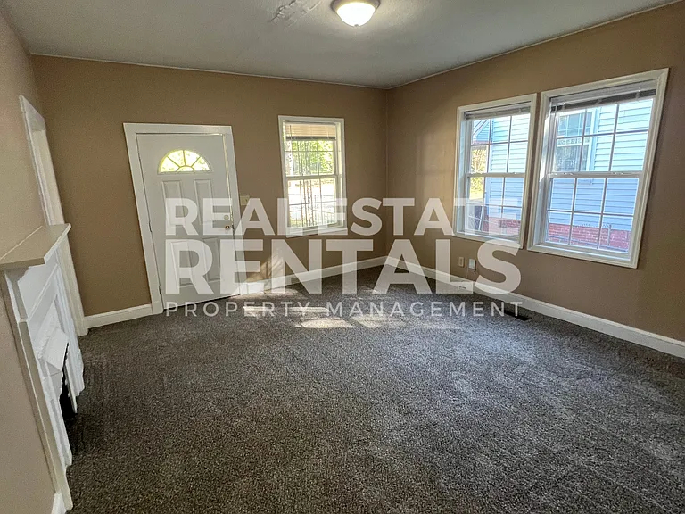 1009 Martin Ave #1 — Photo 3