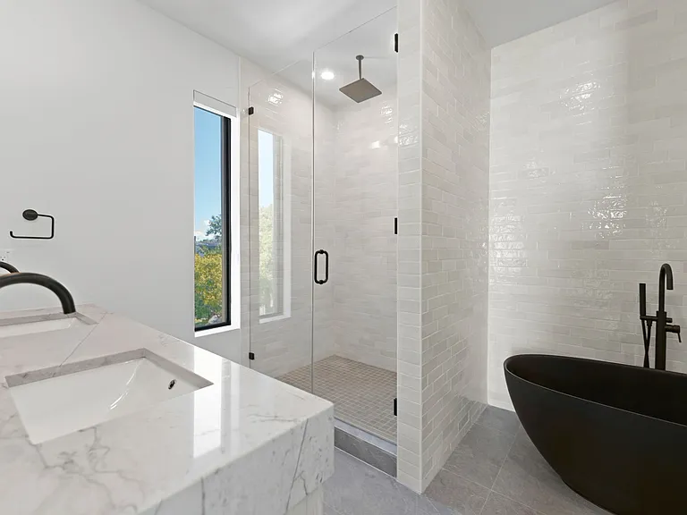 2502 N Highland Ave #2 — Photo 20