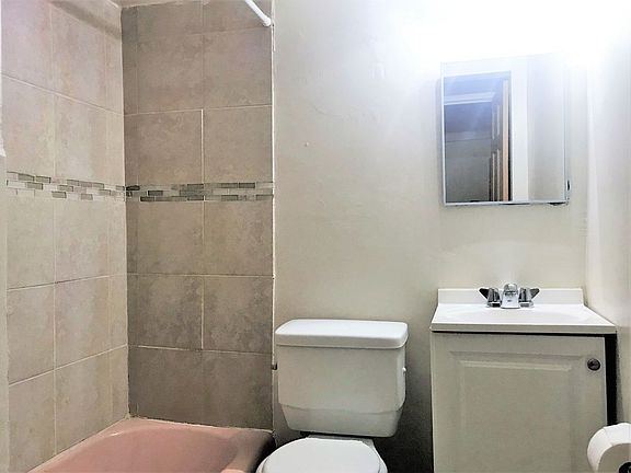5th image of 5542 Jackson St #5