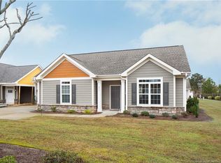 211 Nandina Ct, Fayetteville, NC 28311