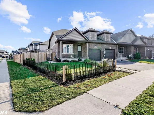 10 Hawthorn Ave, Thorold, ON L2V 0J1