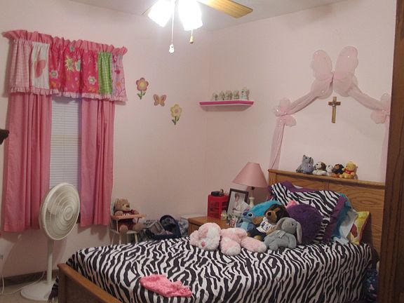 5th image of 386 Newell Ave