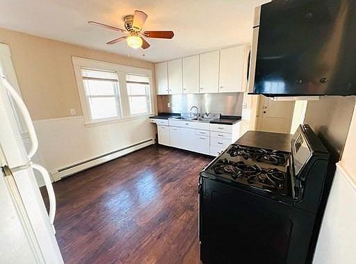 2nd image of 28 Kidder St #1