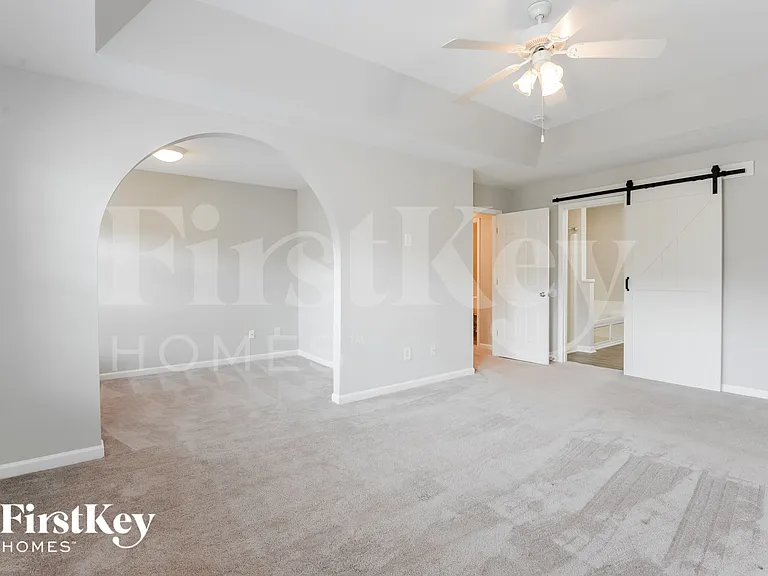 6698 Knob Hill Ct — Photo 9