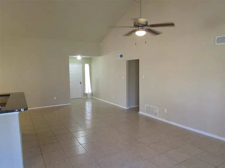 623 Old Colony Dr — Photo 16