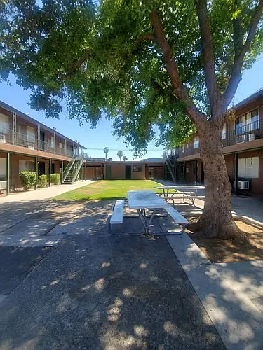 1379 E San Bruno Ave #C Photo 1 1379 E San Bruno Ave #C Photo 1