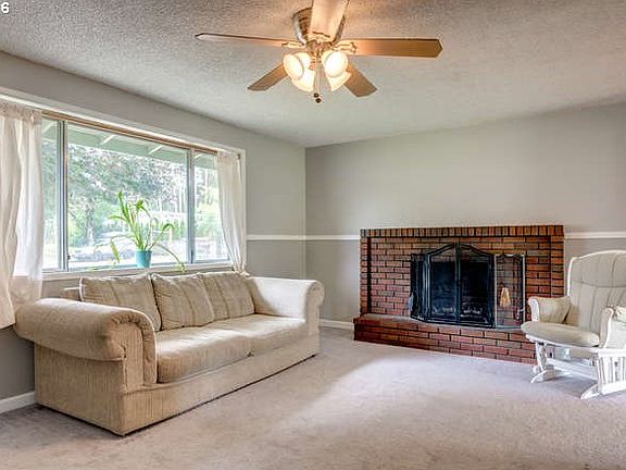 5th image of 9512 NE 65th St