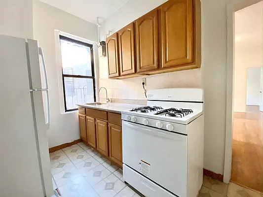 Rented by Bohemia Realty Group | media 4