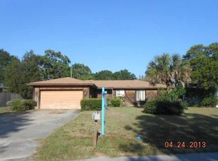 8464 Ridgewood Cir, Seminole, FL 33772