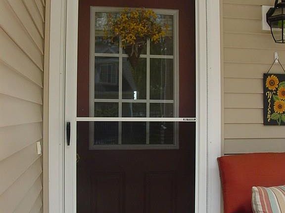 5th image of 104 Grey Wolf Dr