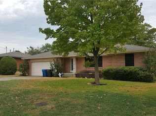 228 Barry Ln, Lancaster, TX 75146
