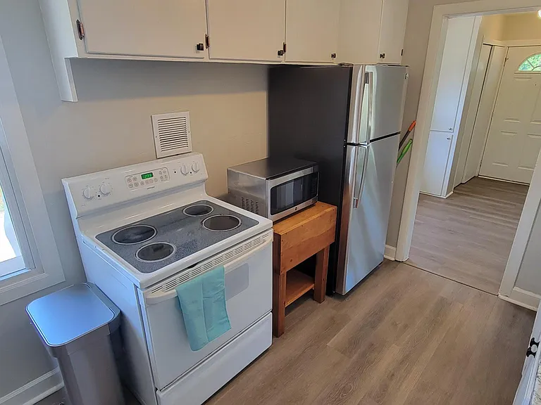 1675 Fuller Ave NE — Photo 10