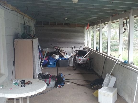 2nd image of 15 Williams St