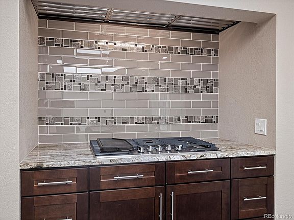 5th image of 8233 W 62nd Place