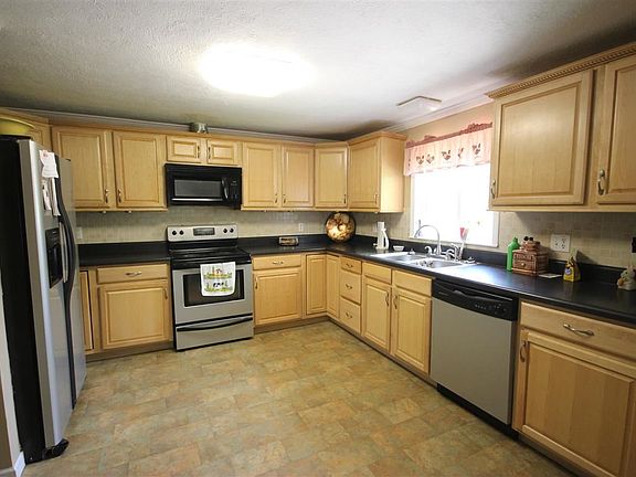 3rd image of 57879 County Road 107