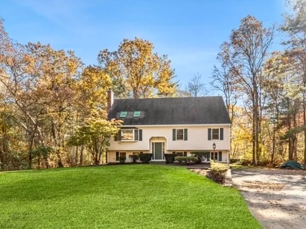 107 Ash St, Rehoboth, MA 02769